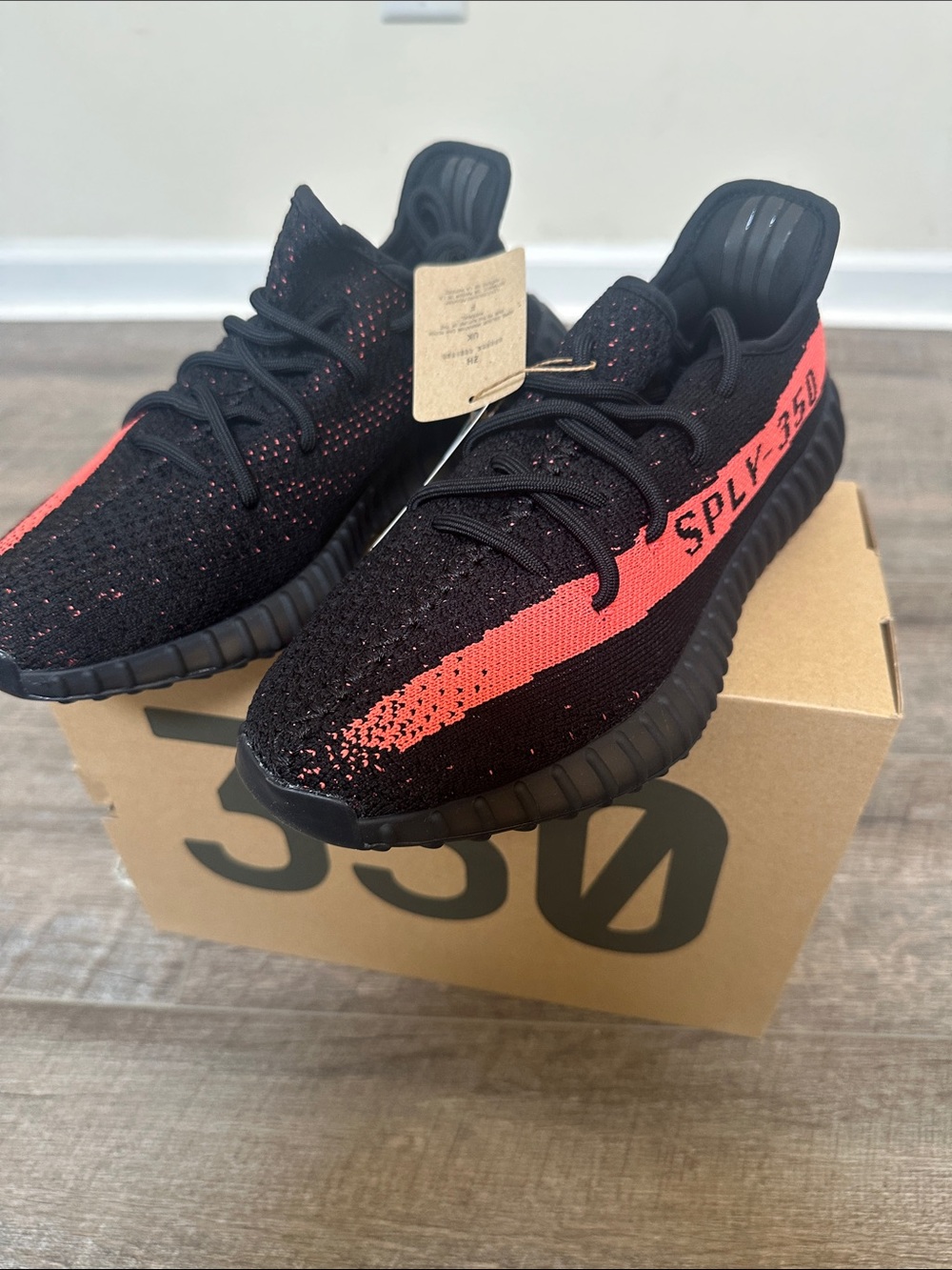 Yeezy Boost 350 V2 Black Red 8.5 NWT